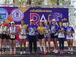 นักวิ่งไทยต่างชาตินับพันร่วมวิ่ง ‘ราไวย์ มินิมาราธอน’ ครั้งที่ 7