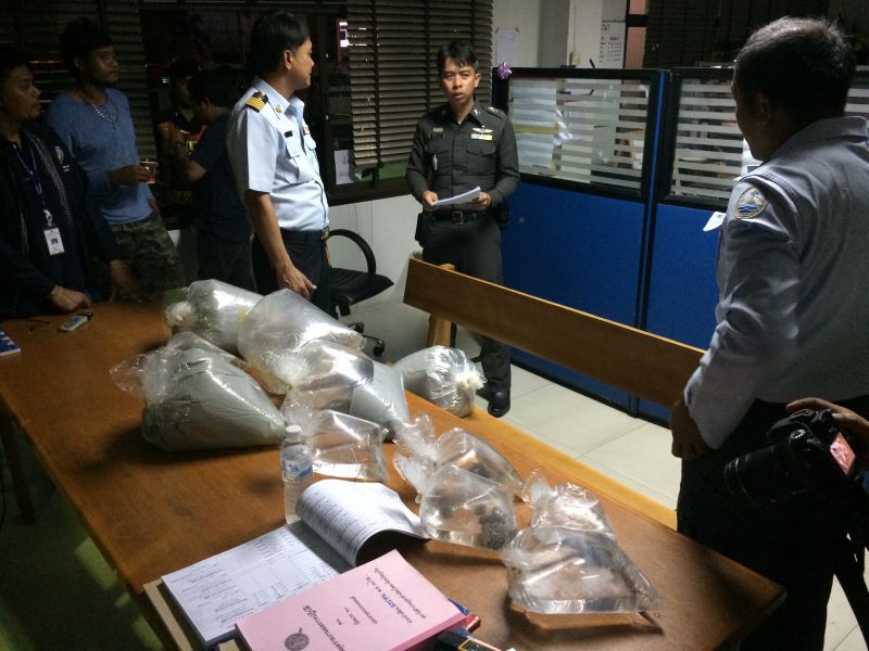 ตร.ท่าฉัตรไชย ยึดสัตว์น้ำหวงห้ามคาด่าน เร่งตรวจสอบที่มา
