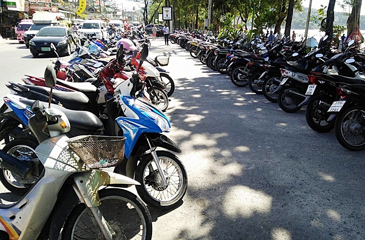 สภาพปัจจุบันหลังรองแม่ทัพภาค 4 ลงพื้นที่หาดป่าตอง ภาพ เสริฐ ทองดี