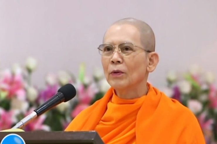 ถอดสมณศักดิ์ ตามรอยพระลิขิตสังฆราช