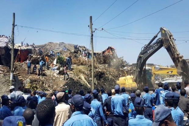 ภูเขาขยะถล่มในเอธิโอเปีย ทับชุมชน เสียชีวิต 46 คน