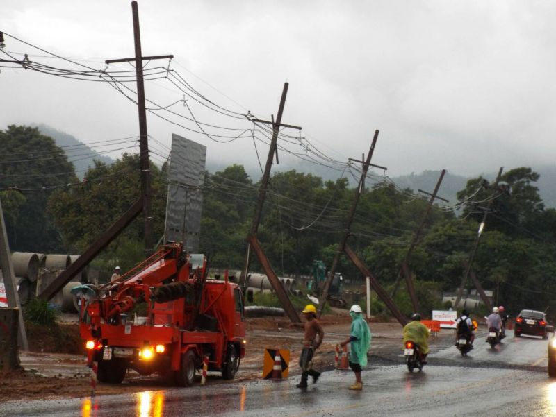 ภาพโดย เอกภพ ทองทับ