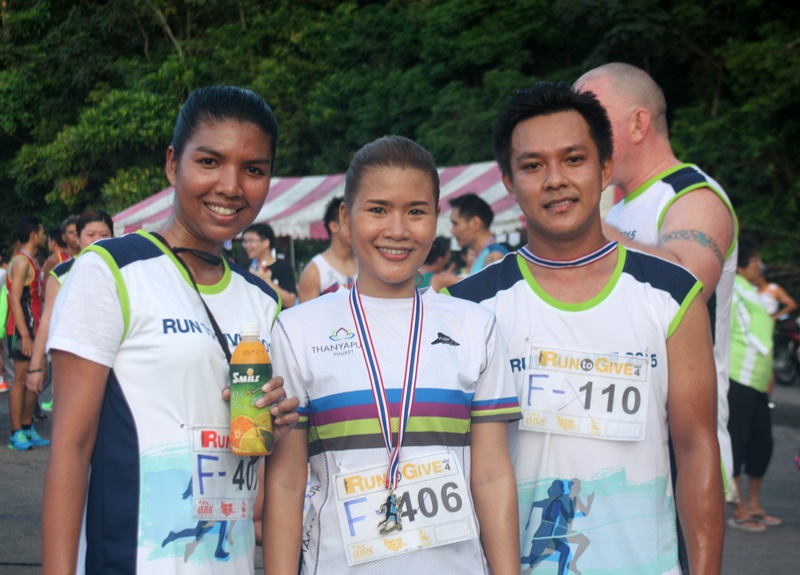 Run to Give 2015 แฟ้มภาพ The Phuket News