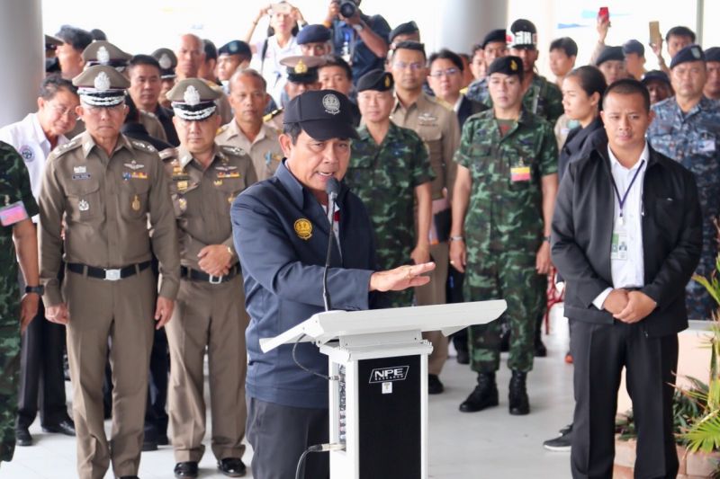 นายกลงพื้นที่ภูเก็ต ติดตามความคืบหน้าเหตุเรือล่ม สั่งตรวจสอบหน่วยงานไทยละเลยหน้าที่จนเกิดเหตุโศกนาฏกรรมนี้