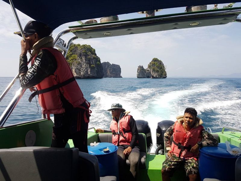 พบร่างชายไม่ทราบสัญชาติลอยน้ำบริเวณเกาะราชา คาดอาจเป็นพรานทะเลราไวย์