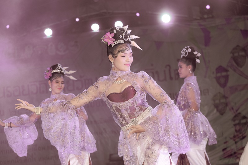 งดงาม! ม.ราชภัฏภูเก็ต จัด “มนุษย์ฯ ย้อนรอยวิถีไทย” ปีที่ 7