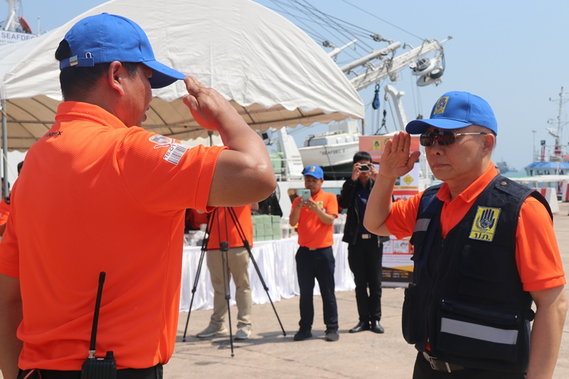 พิธีปล่อยเรือวางระบบตรวจวัดคลื่นสึนามิในทะเลอันดามัน ภาพ ส.ปชส.ภูเก็ต