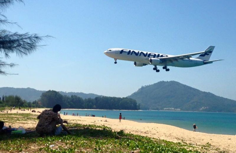 ภูเก็ต-ทภก.เตรียมกำหนดเขตเซลฟี่เครื่องบินแลนดิ้งหาดไม้ขาว เพื่อความปลอดภัย