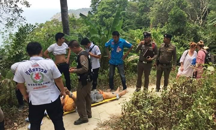 ชายอียิปต์ 60 ลื่นล้มทางลงหาดฟรีด้อม แขนหัก