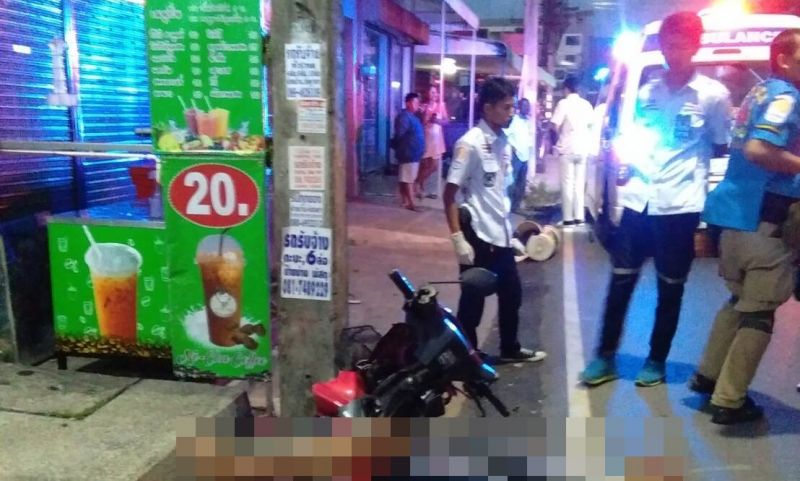 หนุ่มขับจยย.ชนเสาไฟฟ้าดับสยอง