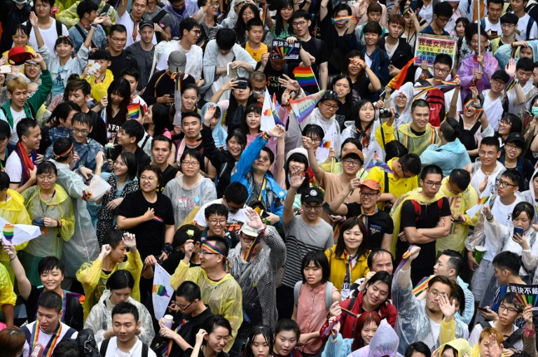 'ไต้หวัน' ชาติแรกในเอเชียผ่านกฎหมายการแต่งงานเพศเดียวกัน