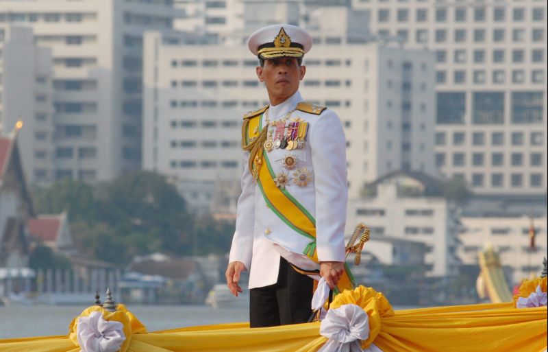 ภูเก็ตเชิญประดับพระบรมฉายาลักษณ์ ร.10 เนื่องในโอกาสวันเฉลิมพระชนมพรรษา