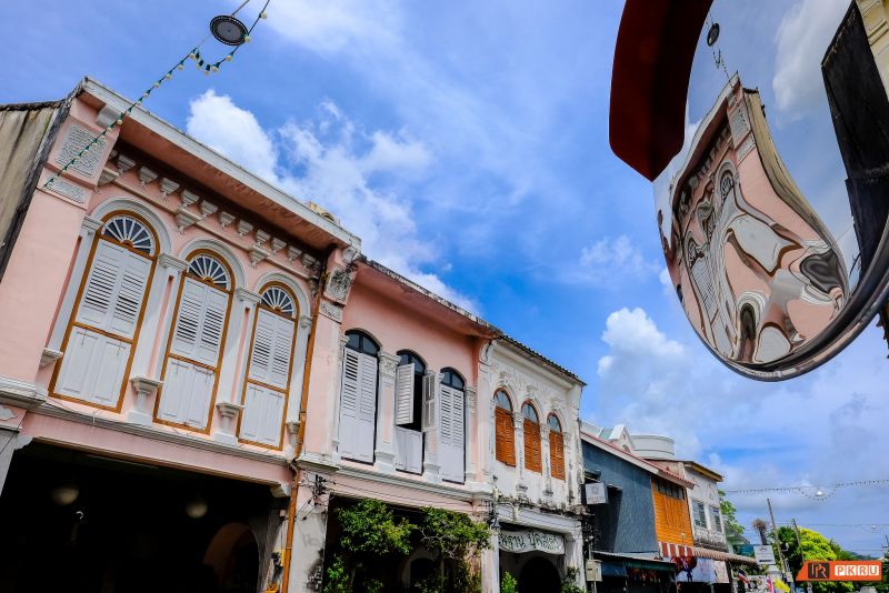 ม.ราชภัฏภูเก็ตนำชาวบ้านศรีสุนทรชม Phuket Old Town ศึกษารูปแบบท่องเที่ยวเชิงประสบการณ์