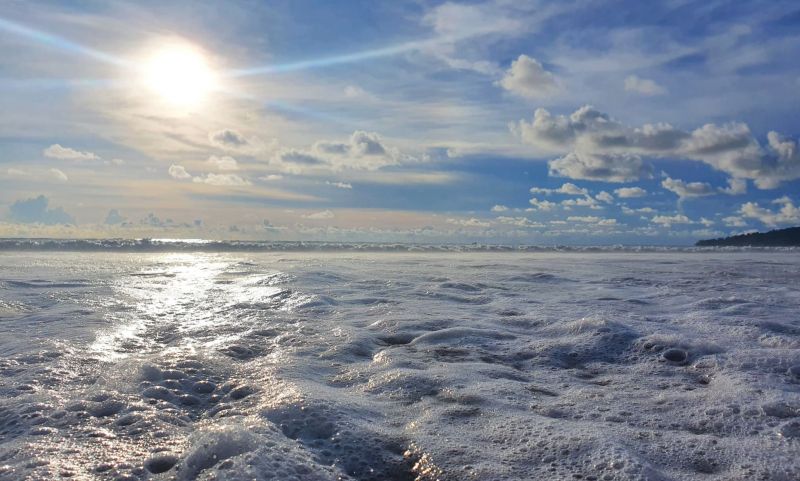 ความงามของหาดบางเทายามเย็น : แฟ้มภาพ ข่าวภูเก็ต