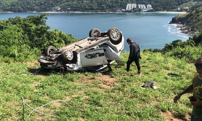 ชายตรัง 51 ขับเดือดทะลุภูเก็ต แหกด่านท่าฉัตรไชยพลิกคว่ำแหลมพรหมเทพ หวิดตกเหว