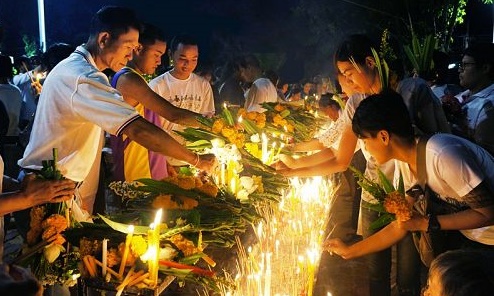 นายกฯ ชวนเวียนเทียนออนไลน์วันมาฆบูชาวิถีใหม่ ป้องกันคลัสเตอร์วันพระใหญ่