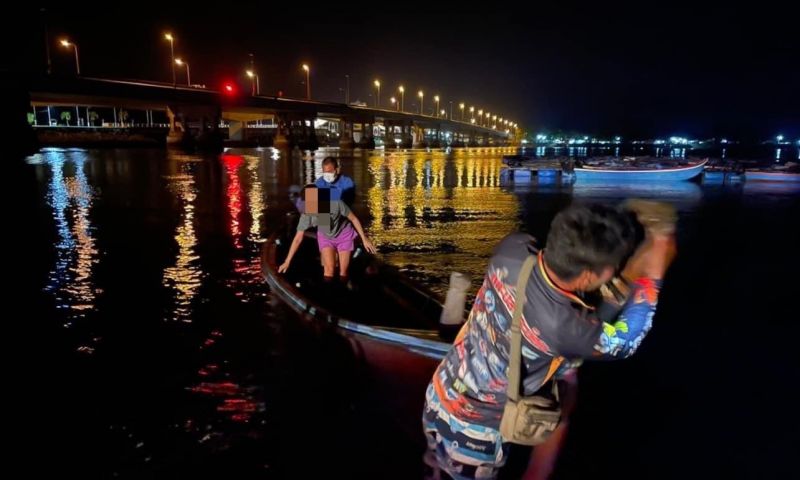 หลังครบรอบ 49 ปี ’สะพานรักสารสิน’ สาวใจเด็ดจอดรถกลางสะพานกระโดดหวังฆ่าตัวตาย