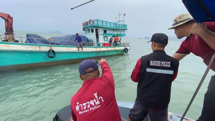 นาทีชีวิต! พิษพายุโซนร้อน ‘ชบา’ คลื่นยักษ์ซัดเรือสินค้าจม 7 ชีวิตรอดหวุดหวิด