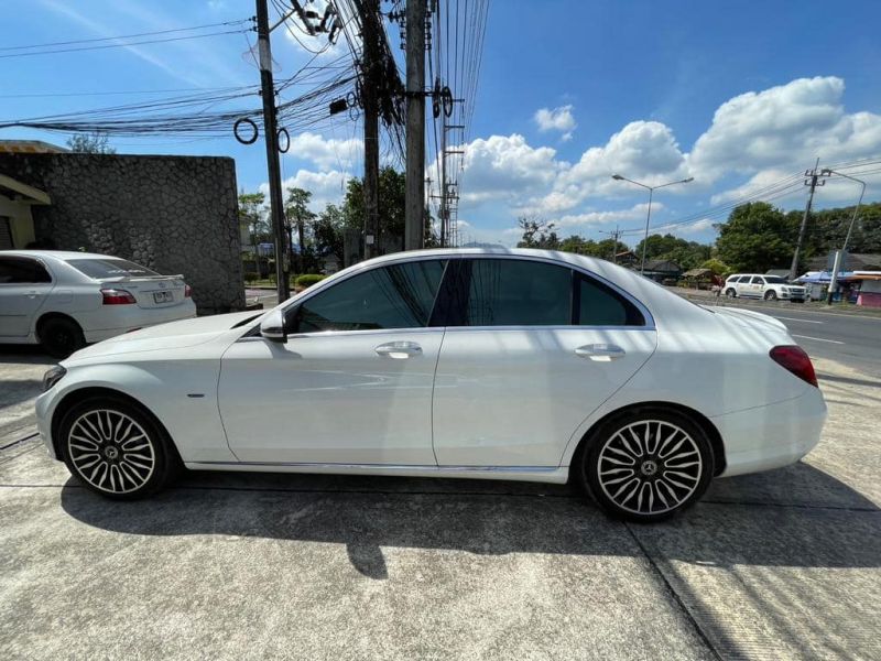 Mercedes Benz C350e 2017 Model