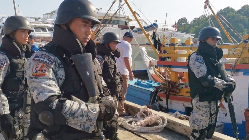 ทรภ.3 จับกุมเรือประมงอินโดนีเซีย รุกล้ำทำประมงเขตเศรษฐกิจจำเพาะไทย ฝั่งอันดามัน