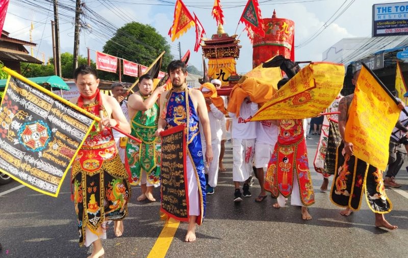 กำหนดการพิธีแห่พระรอบเมือง ‘อิ้วเก้ง’ ประเพณีถือศีลกินผักจังหวัดภูเก็ต ประจำปี 2566