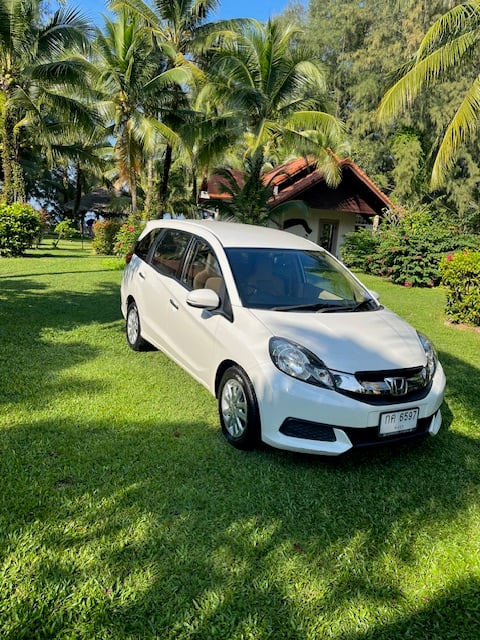 2014 Honda Mobilio- 7 seater