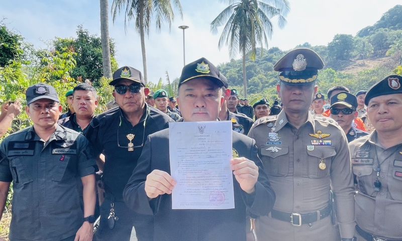 รองอธิบดีกรมป่าไม้สนธิกำลังร่วมร้อยนำหมายค้นตรวจสอบหาดนุ้ยเอกชนอ้างสิทธิ์