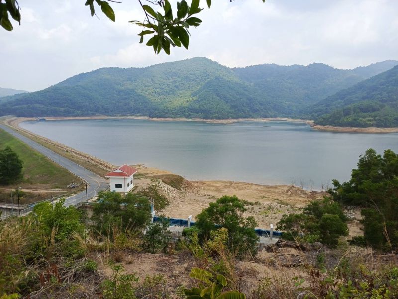 สถานการณ์น้ำในอ่างเก็บน้ำเขื่อนบางเหนียวดำปัจจุบัน (2 พ.ค. 67) ภาพ โครงการชลประทานภูเก็ต