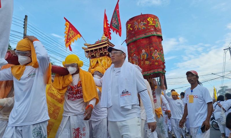 ’ศาลเจ้าหล่อโรง’ ภูเก็ตแห่พระรอบเมืองส่งท้ายก่อนสิ้นสุดประเพณีถือศีลกินผัก