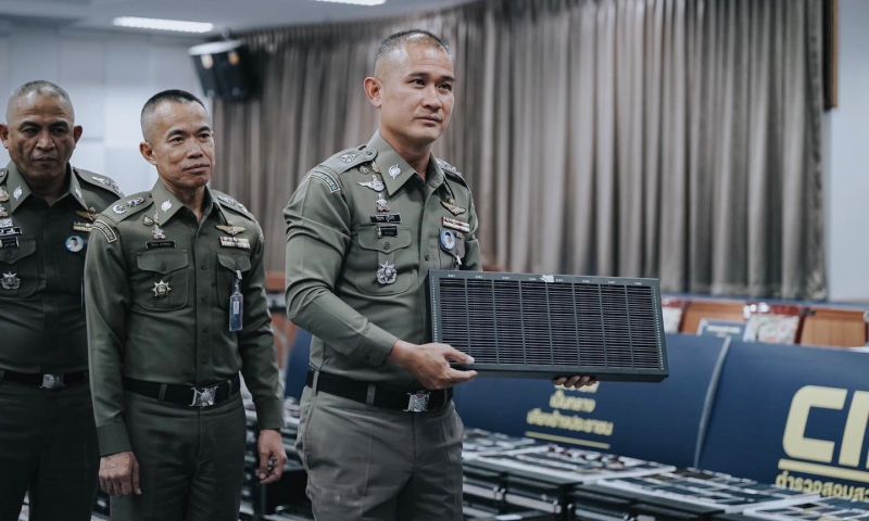 CIB เปิดปฏิบัติการ ‘ขยี้มังกรเทา’ รวบสาวไทยร่วมแก๊งจีนเทาเช่าบ้านตั้ง SIM box 642 เครื่อง ซิมการ์ดเกือบ 6 แสนชิ้น