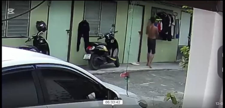 สาวสุดทนร้องสื่อ โดนหนุ่มหื่นขโมยกางเกงใน ก่อนนำไปทำมิดีมิร้าย