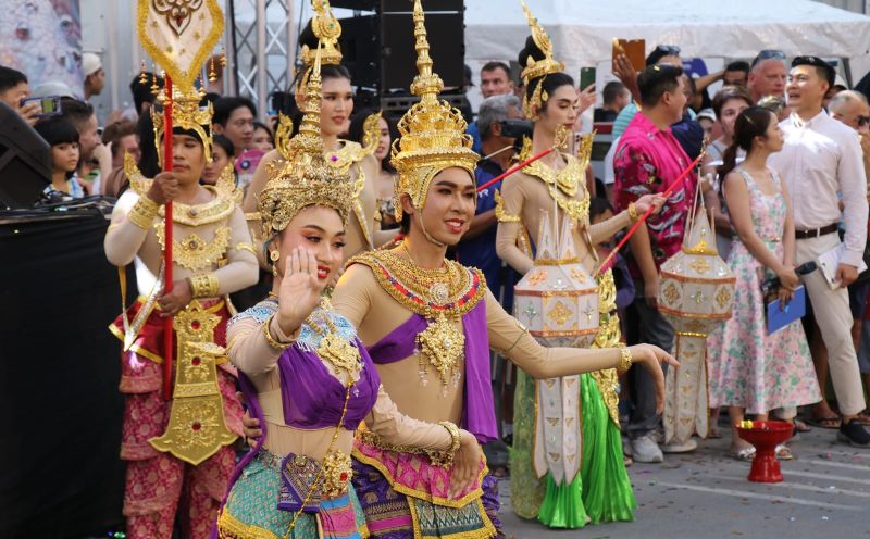 ป่าตองจัดงานเปิดฤดูการท่องเที่ยวยิ่งใหญ่ สร้างความทรงจำเมืองแห่งความสุขและสนุกสนาน