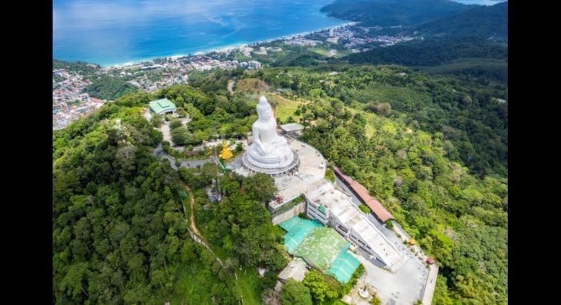 ญาติผู้เสียหายรวมตัวแจ้งความเอาผิดมูลนิธิพระใหญ่ เหตุดินโคลนถล่มคร่าชีวิต