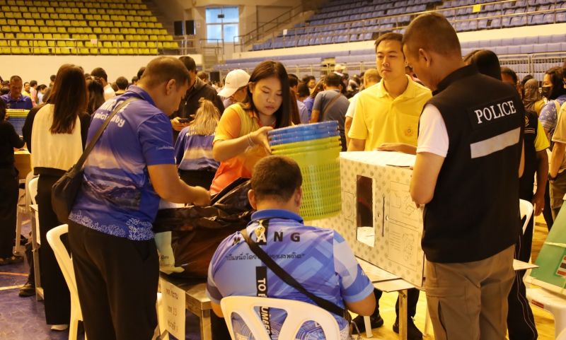 ภูเก็ตส่งมอบอุปกรณ์และบัตรเลือกตั้ง อบจ.ครบ 392 หน่วย เตรียมพร้อมเลือกตั้งวันพรุ่งนี้