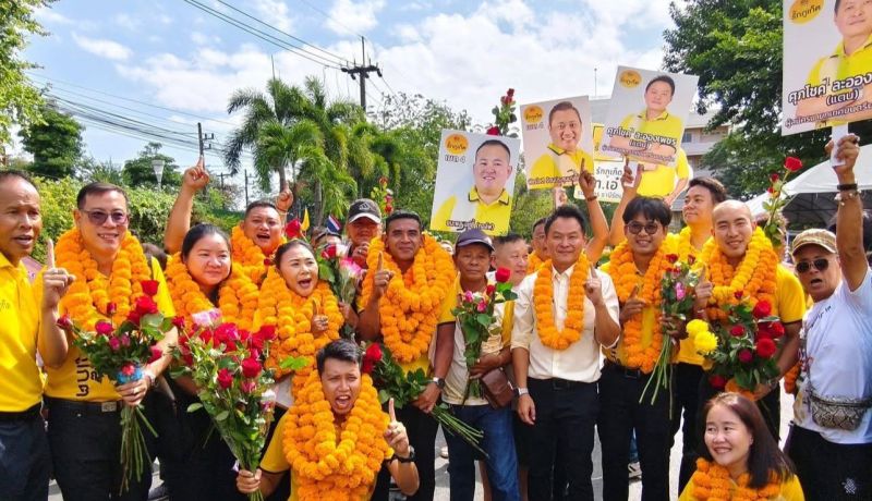 คึกคัก! บรรยากาศรับสมัครนายก-สท.วันแรก เทศบาลนครภูเก็ตแข่งเดือด 2 ทีม ป่าตอง 3 ทีม ฉลอง 2 ทีม