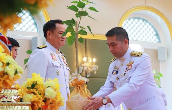 ผู้ว่าฯ ภูเก็ตรับมอบ ’พระศรีมหาโพธิทศมราชบพิตร’ เพื่อเชิญไปปลูก ณ “วัดฉลอง”
