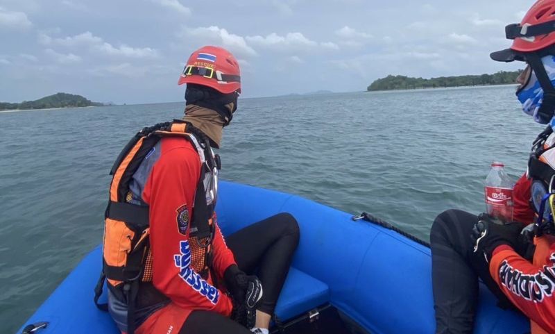 ยังไม่พบชายอเมริกันกระโดดเรือตกน้ำหายในทะเล สภาพท้องทะเลมีคลื่นลมแรงเป็นอุปสรรค