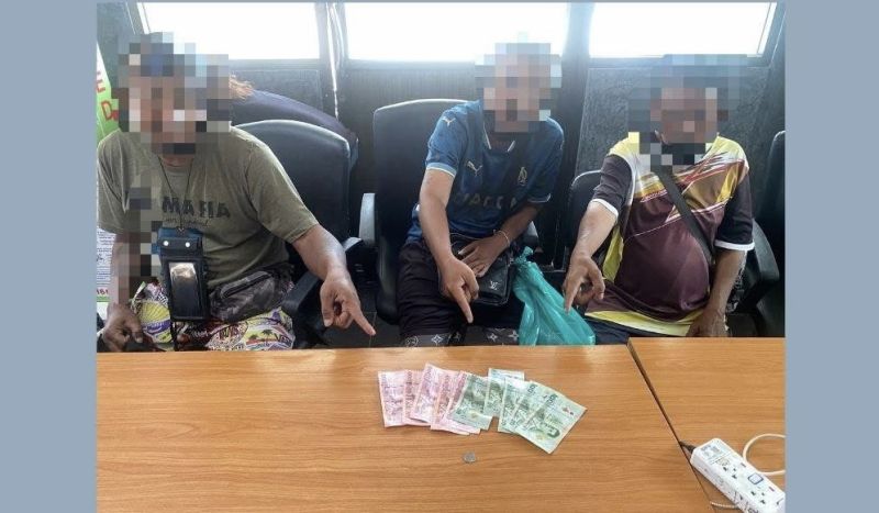 รวบสามหนุ่มเล่นพนันปั่นแปะ หน้าหาดป่าตอง พร้อมของกลาง 
