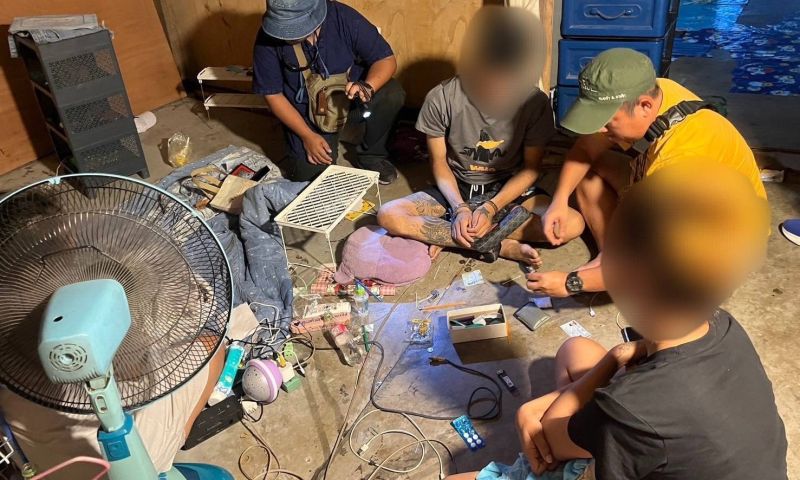 ปกครองจังหวัดจับกุมผู้เสพขยายผลผู้ค้ารายใหญ่-เครือข่ายรายสำคัญซอยกิ่งแก้ว