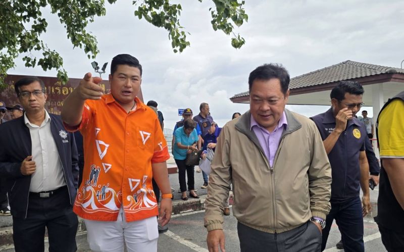สส.แซม นำ รมว.ยุติธรรม ลงพื้นที่ชุมชนชาวไทยใหม่ แก้ปัญหายาเสพติด 