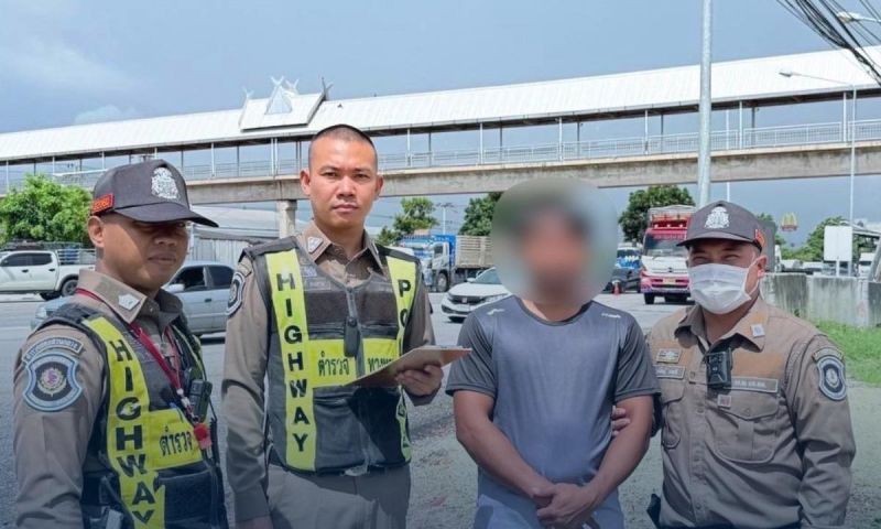 รวบอดีตมือปืนประวัติโชกโชน ฆ่าหลบหนี ยิงรถคู่กรณีหลายนัดระหว่างรถติด บุกงัดร้านโทรศัพท์ 37 เครื่อง