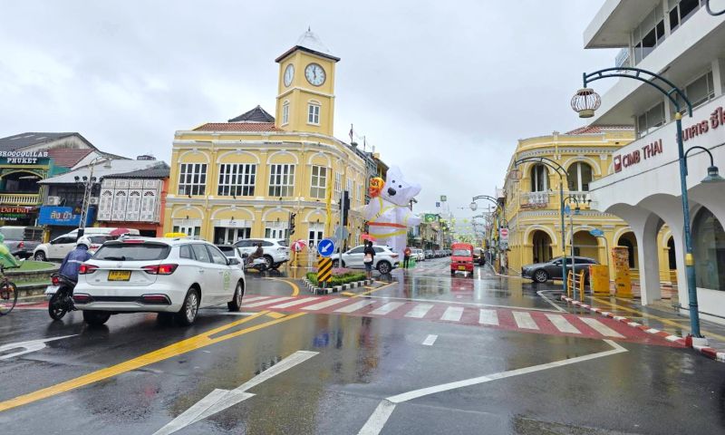 ทน.ภูเก็ตติดตามปริมาณน้ำคลองบางใหญ่หลังมีฝนตกต่อเนื่อง เฝ้าระวังอย่างใกล้ชิด