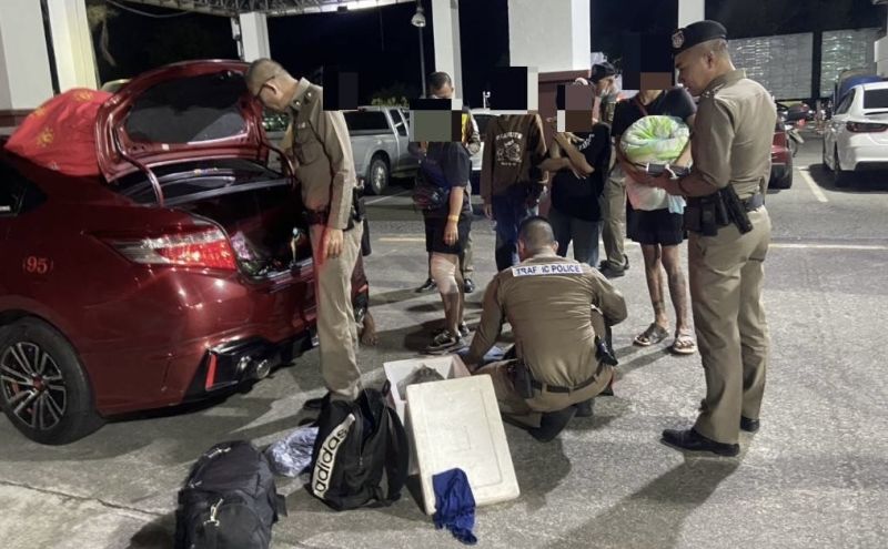 หนุ่มภูเก็ตพกระเบิดโดนรวบคาด่านท่าฉัตรไชย         