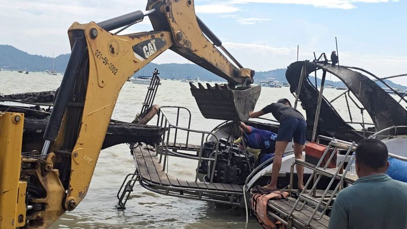 ภูเก็ตสรุปเหตุไฟไหม้สปีดโบ๊ท 24 ลำ หยุดได้ก่อนไฟลามไหม้เรือน้ำมันเต็มถังพันกว่าลำ