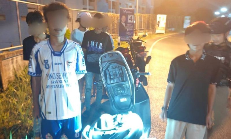 สภ.วิชิต ซุ่มกลางดึก ถ.เหมืองเจ้าฟ้าล้อมจับ 13 เด็กแว้น ยึดปืนเถื่อนเตรียมไปก่อเหตุ