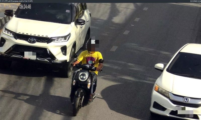 ตร.ฉลองตามจับโจรหนุ่มไกลถึงปัตตานี หลังวิ่งราวทรัพย์ นทท.จีนในซอยป่าหล่าย