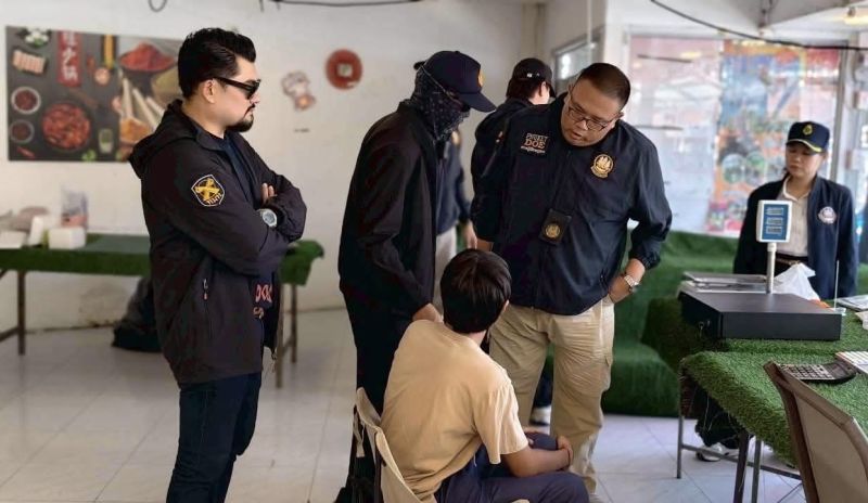 ภาพ เอกภพ ทองทับ